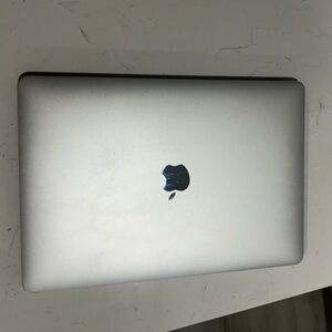 Apple MacBook in Sleek Silver